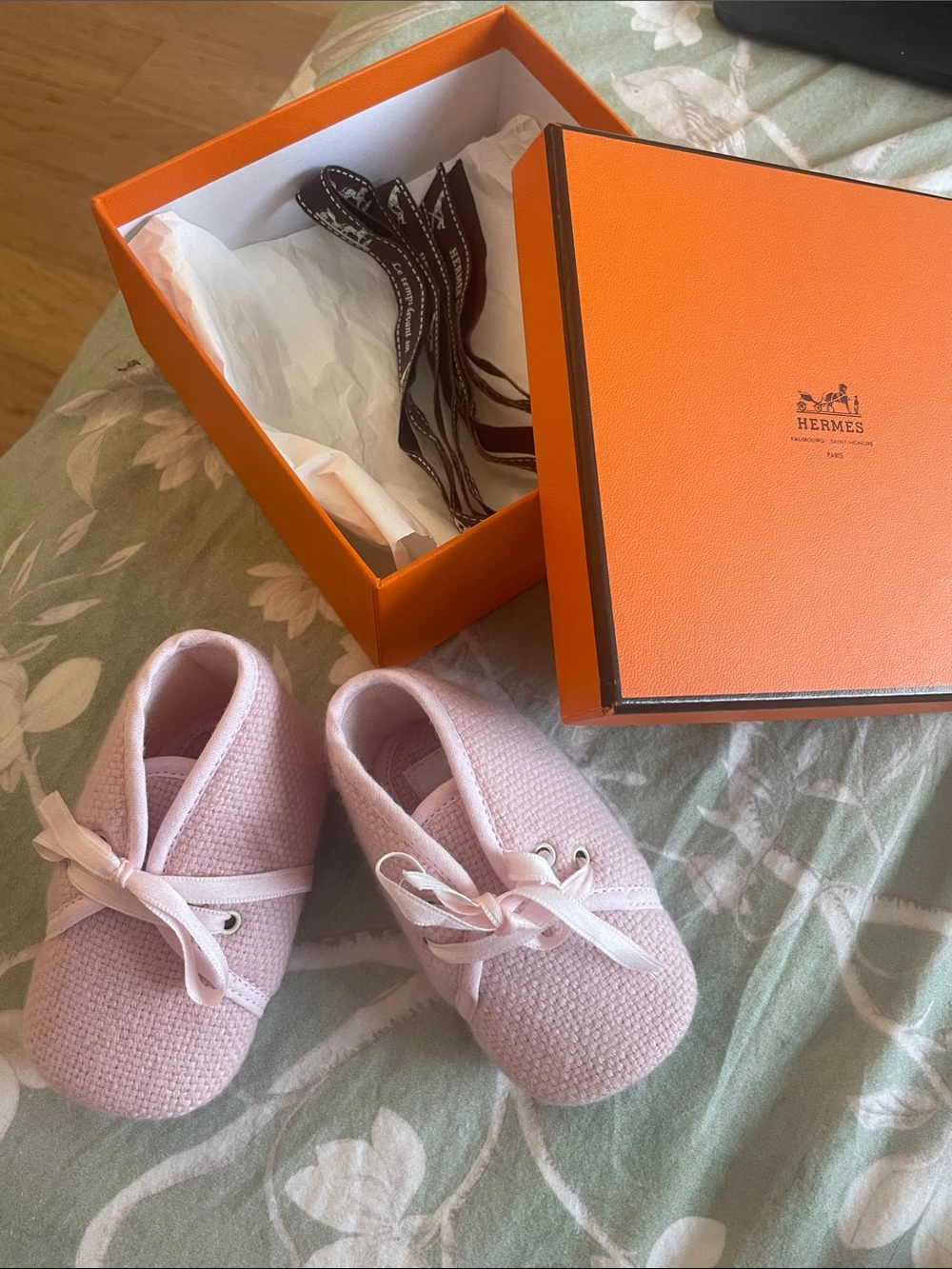 Hermès Baby Pink Knit Crib Shoes Satin Ribbon Booties Luxury Newborn Gift